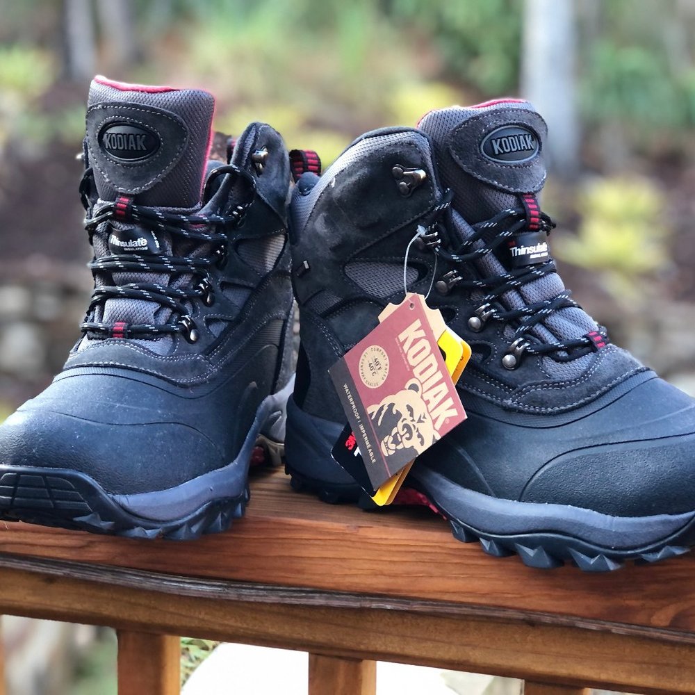 Men's NWT waterproof Kodiak hiking boots  (size 10)